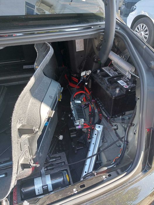 Baterii auto la domiciliu in Bucuresti - baterii auto acasa