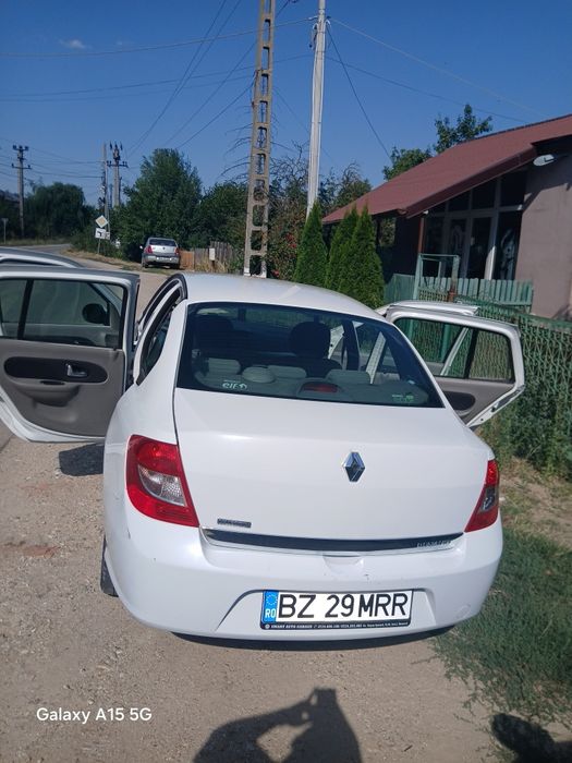 Vând Renault Simbol