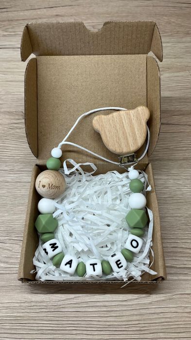 Персонализиран клипс за биберон с име