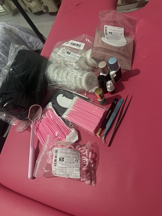 Vand pat de gene+lampa+produse pentru gene+ perna