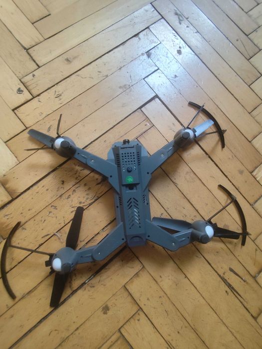 Продавам дроне Visuo 816