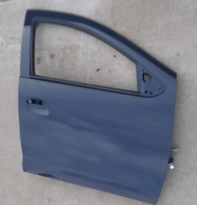 Ușă/uși dreapta față dacia logan facelift/MCV/SANDERO 2017-2020 1,0SCE