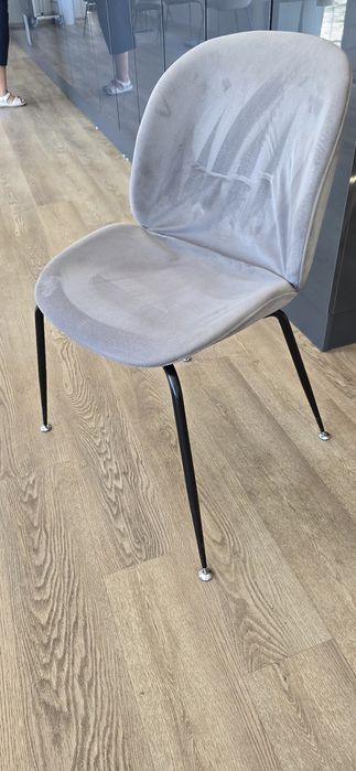 Стол за трапезария