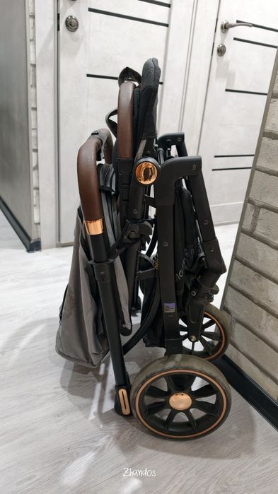 Продам детскую коляску