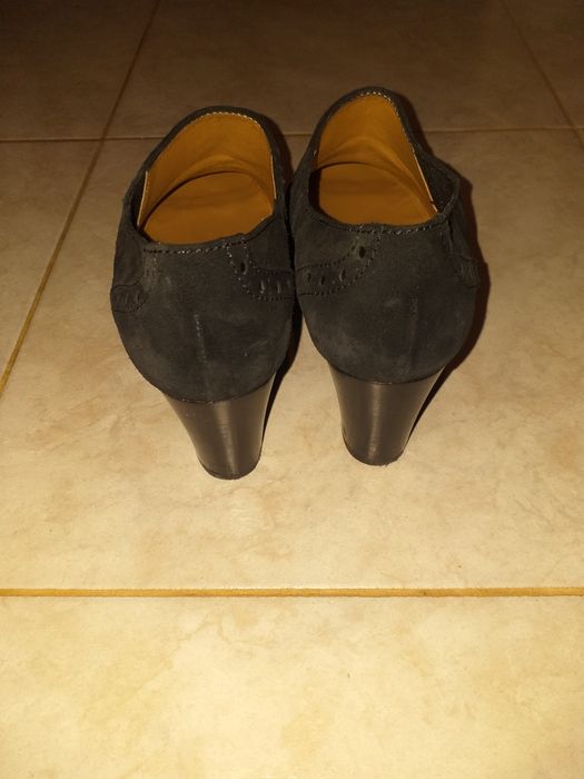 Pantofi cu toc piele întoarsă