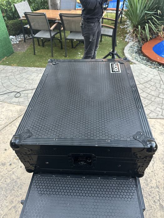 UDG flight case за  traktor s4 mk3