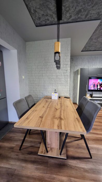 Продава се луксозен 4-стаен апартамент, ново строителство,в жк. Изток, гр. Перник