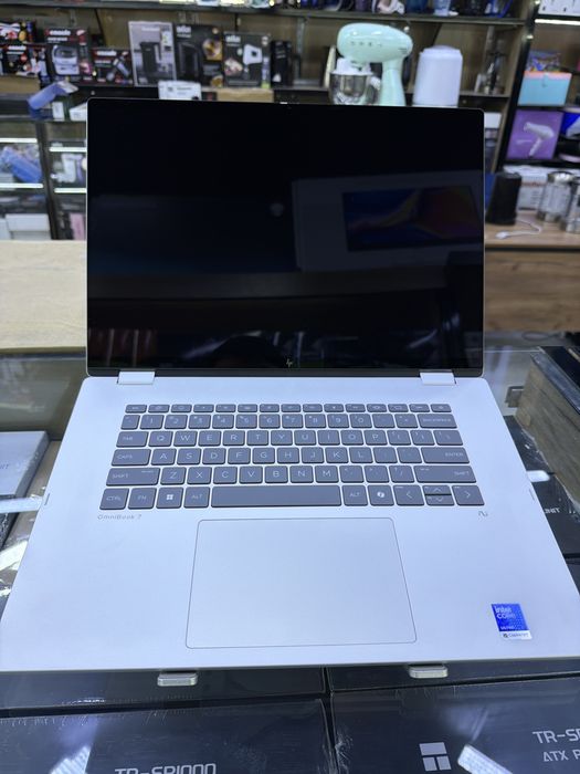 notebook hp omnebook x flip 16