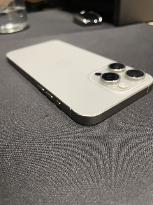 iPhone 15 Pro Max Natural Titanium 256GB