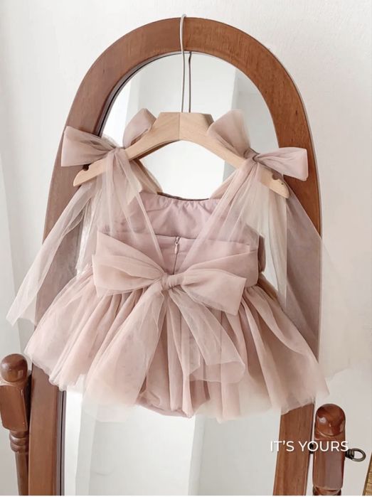 Красивое платье на годик