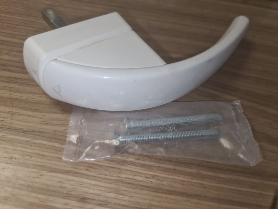 Manere ferestre termopan