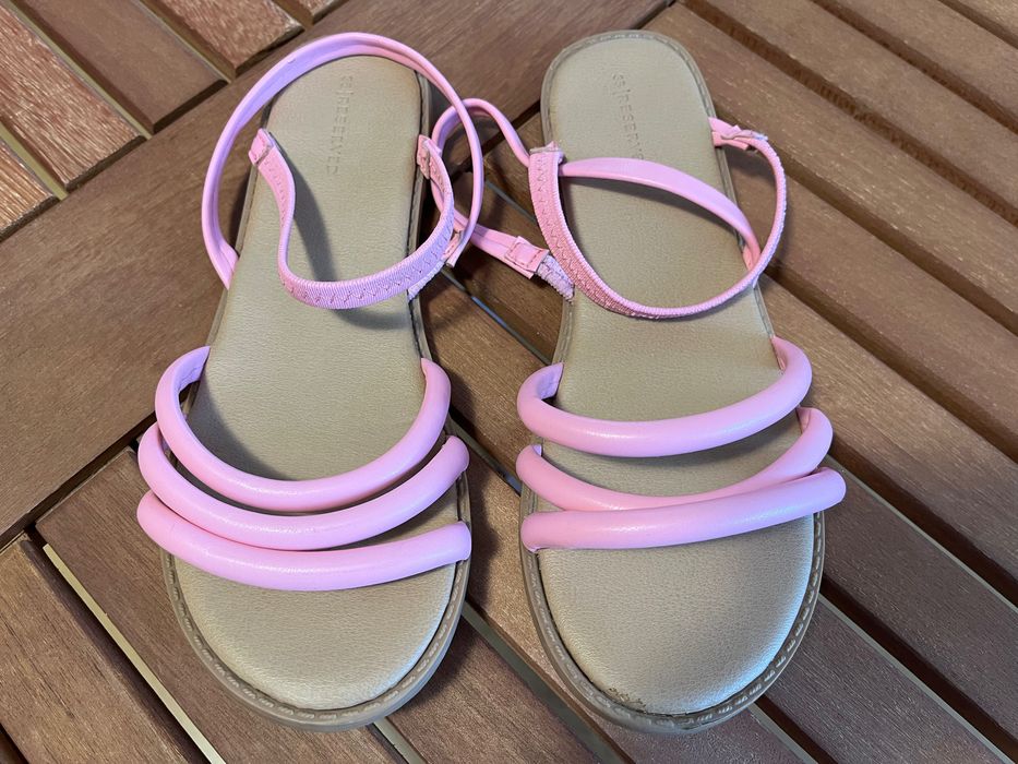 Два чифта детски сандали Reserved номер 34 и 35