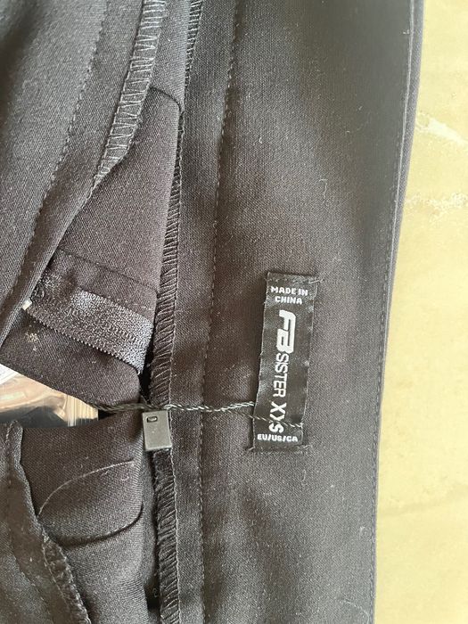 Къси черни пола-панталонки