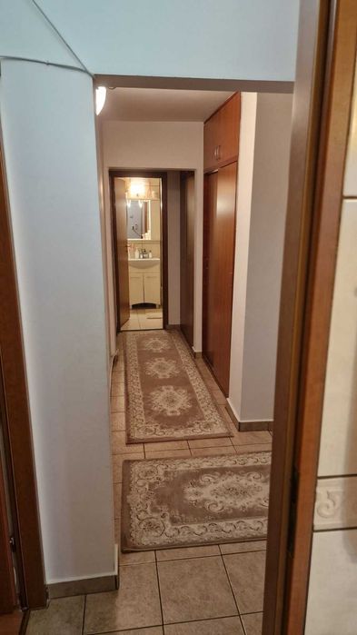 Vand apartament 4 camere