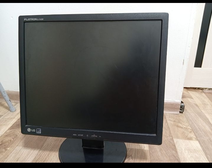 LG flatron L1742 se 60 грц