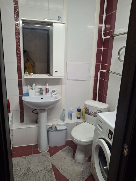 Продам 2 ух комнатную квартиру