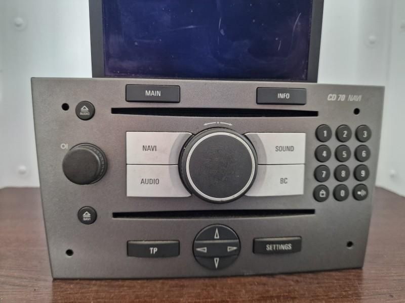 Navigatie CD 70 NAVI display si tuner audio Opel Signum facelift