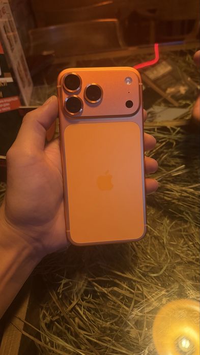 продам Iphone 17 pro max 512 gb