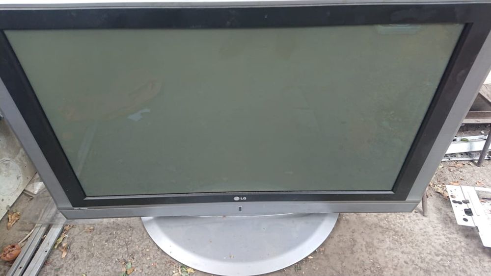 Продам телевизор LG