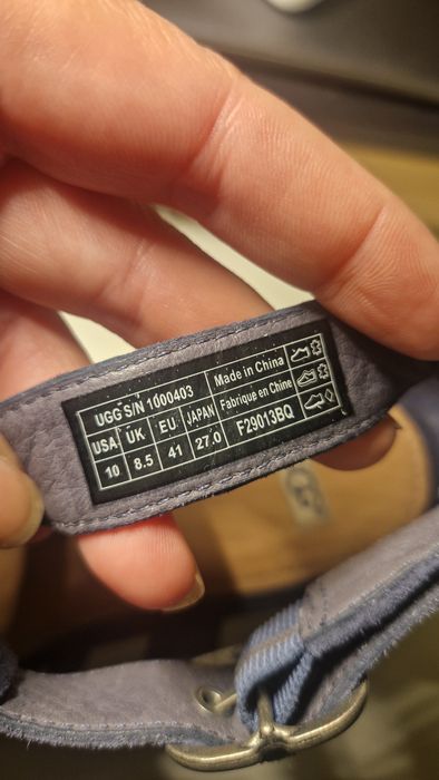 Sandale UGG Lauri din piele întoarsă naturală