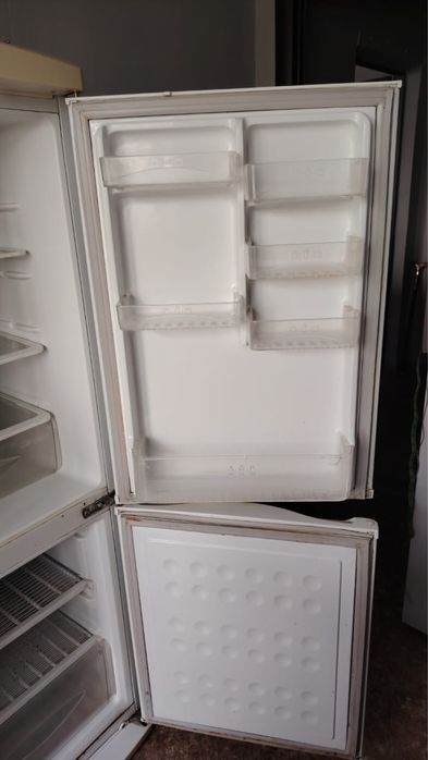 Холодильник LG двухкамерный