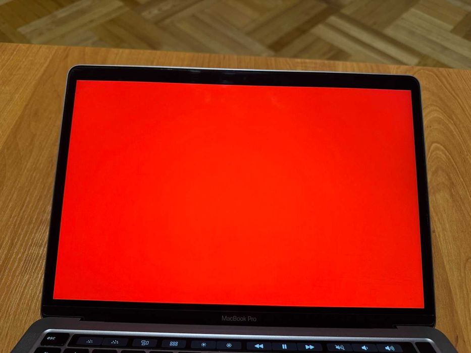 Macbook Pro 13 (M1 8/256) идеальный