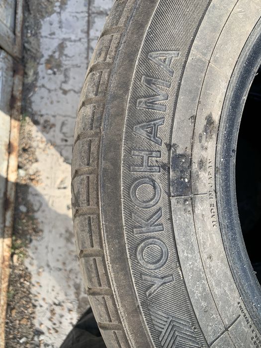 Продам летныие шины размер 215/65 R16