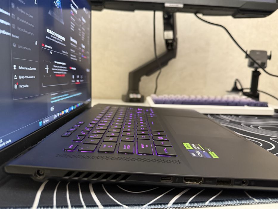 Asus Rog Zephyrus M16