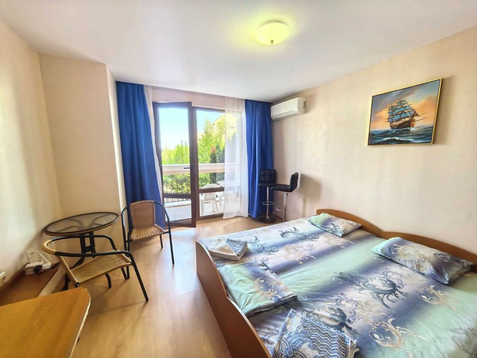 Студио в Свети Влас Първа линия