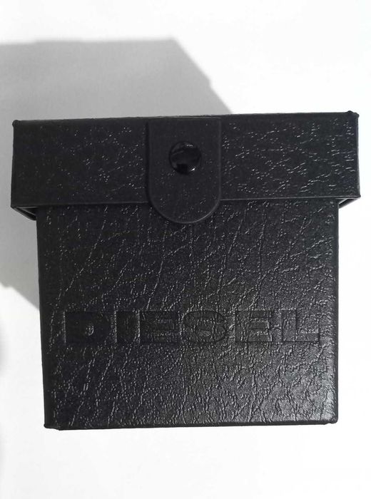 Diesel,часовник НОВ !