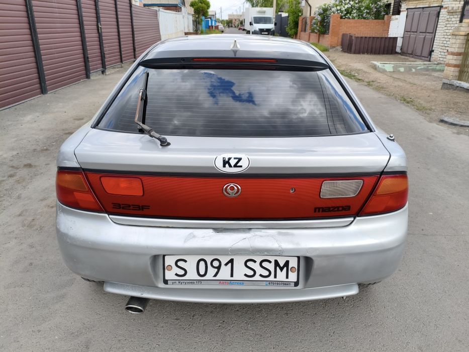 Мазда 323F 1996г