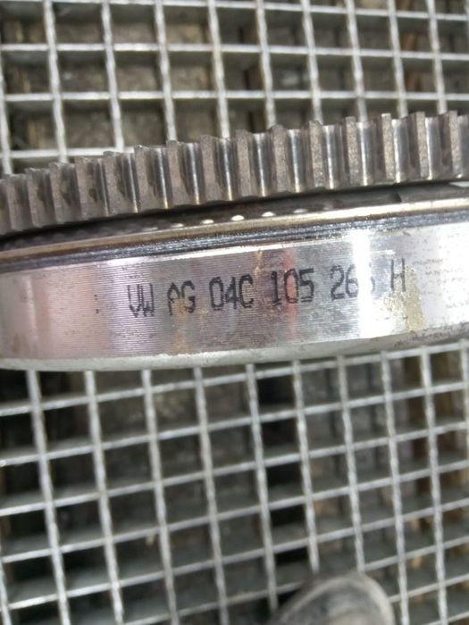 Volanta cu masa dubla 1.0 tsi DLAE 04c105266h Skoda Scala 1