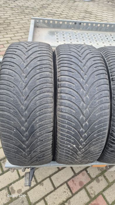set cauciucuri; 205 55 16 de iarnă,m+s