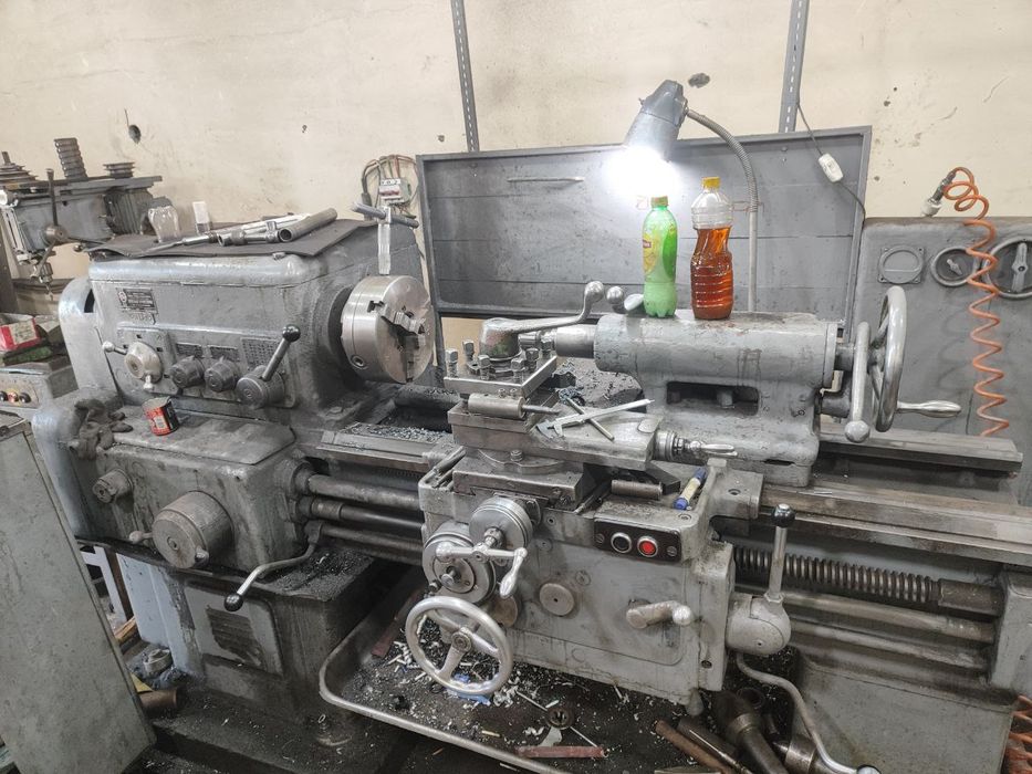 Токарные станок сотилади 1к62