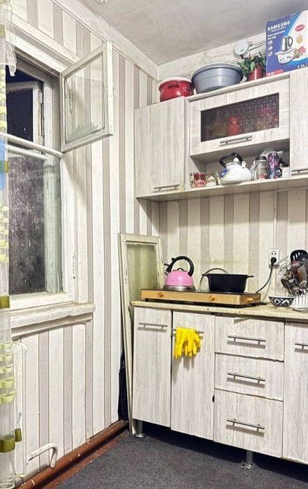 Спутник-9. 1/2/2. Метро-5 бекат срочно продаётся квартира