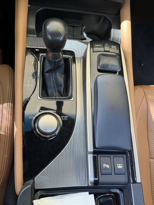 Sotiladi lexus gs 350