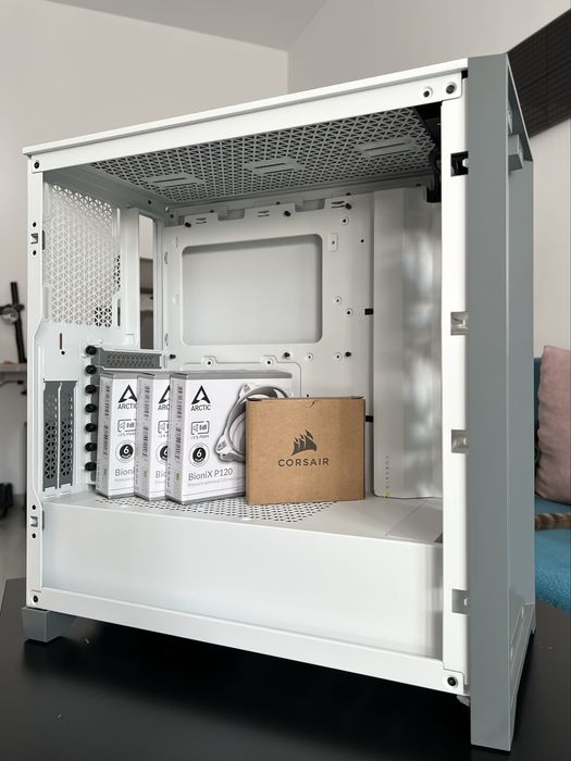 Carcasa 4000D Airflow White + 3x Arctic BioniX P120 PST