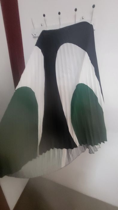 Продам юбки новые 52, 58 размеры