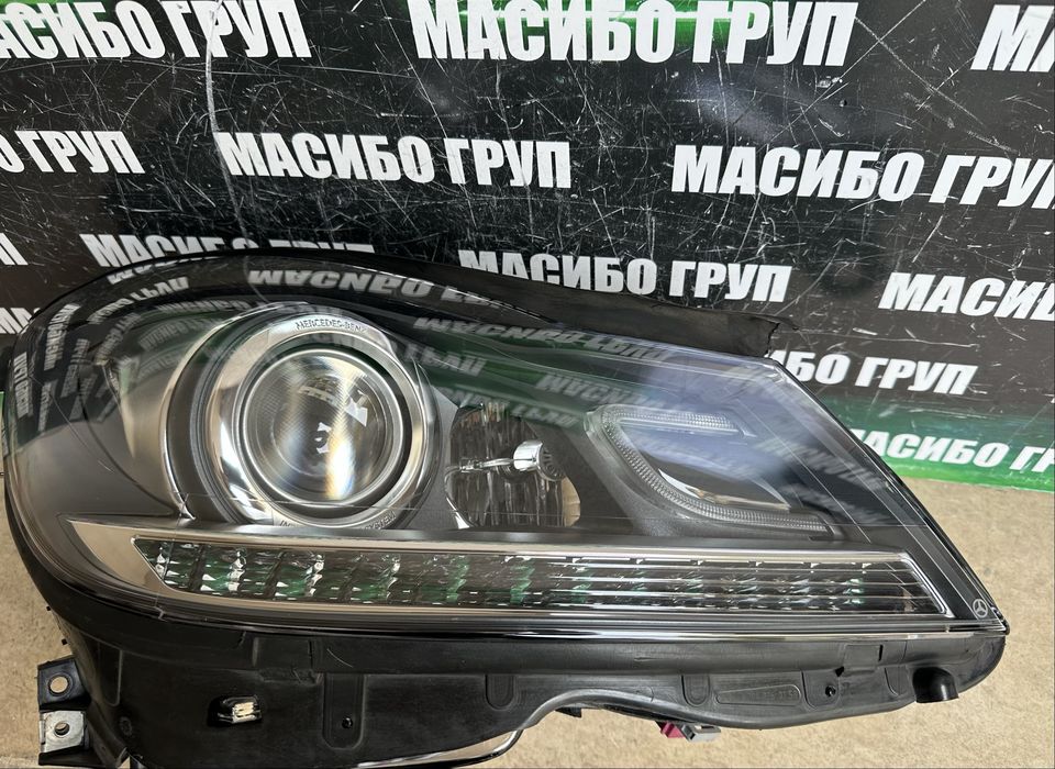 Фар десен фарове за Мерцедес Ц204 фейс Mercedes C-класа W204 facelift