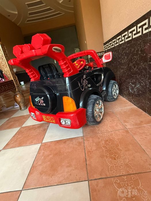 Bolalar pultli mashinasi narxini kelishamiz hamma narsasi bor