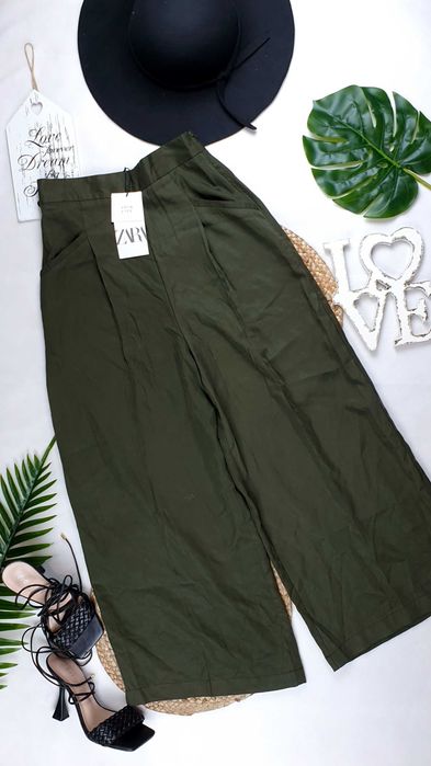 Pantaloni ZARA cu etichetă