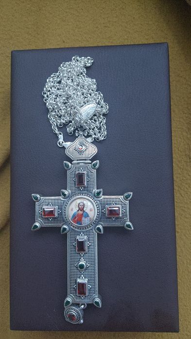 Cruci pectorale de vânzare