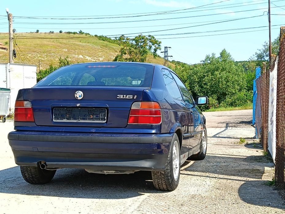 BMW E36 316i Compact - за части