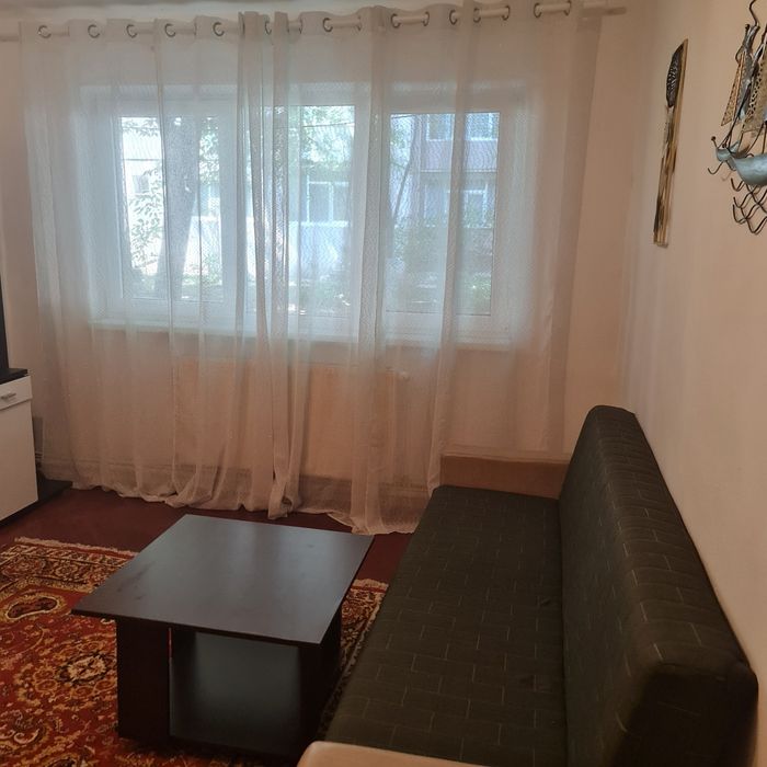 Închiriez apartament 2 camere G.Enescu (Albina)