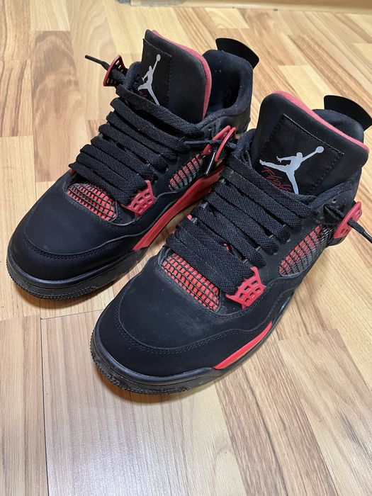 Jordan 4 red thunder