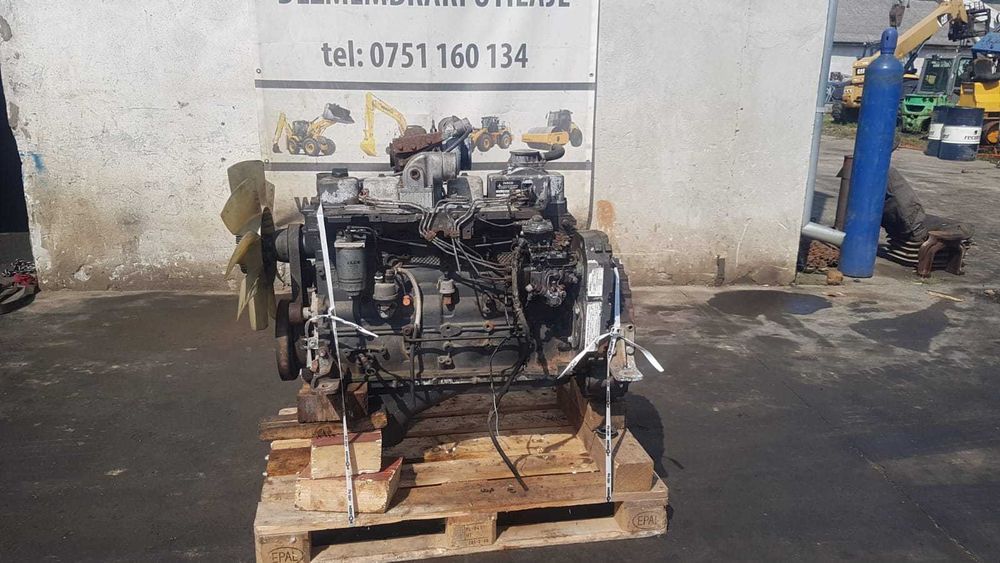 Motor Iveco F4GE0684G excavator New Holland E215