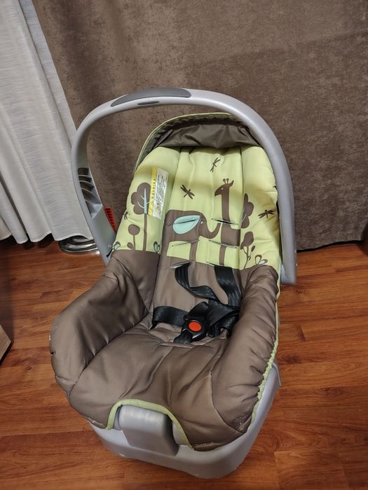 Scoica transport cu suport isofix