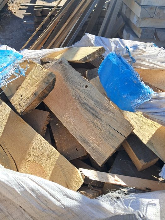 Дрова пиленые в бигбегах по 1 Кубу
