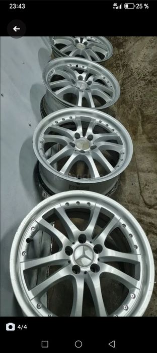 Диски с шинами на автомобиль