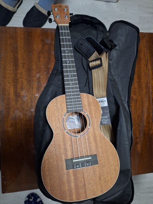 Укулеле / китара